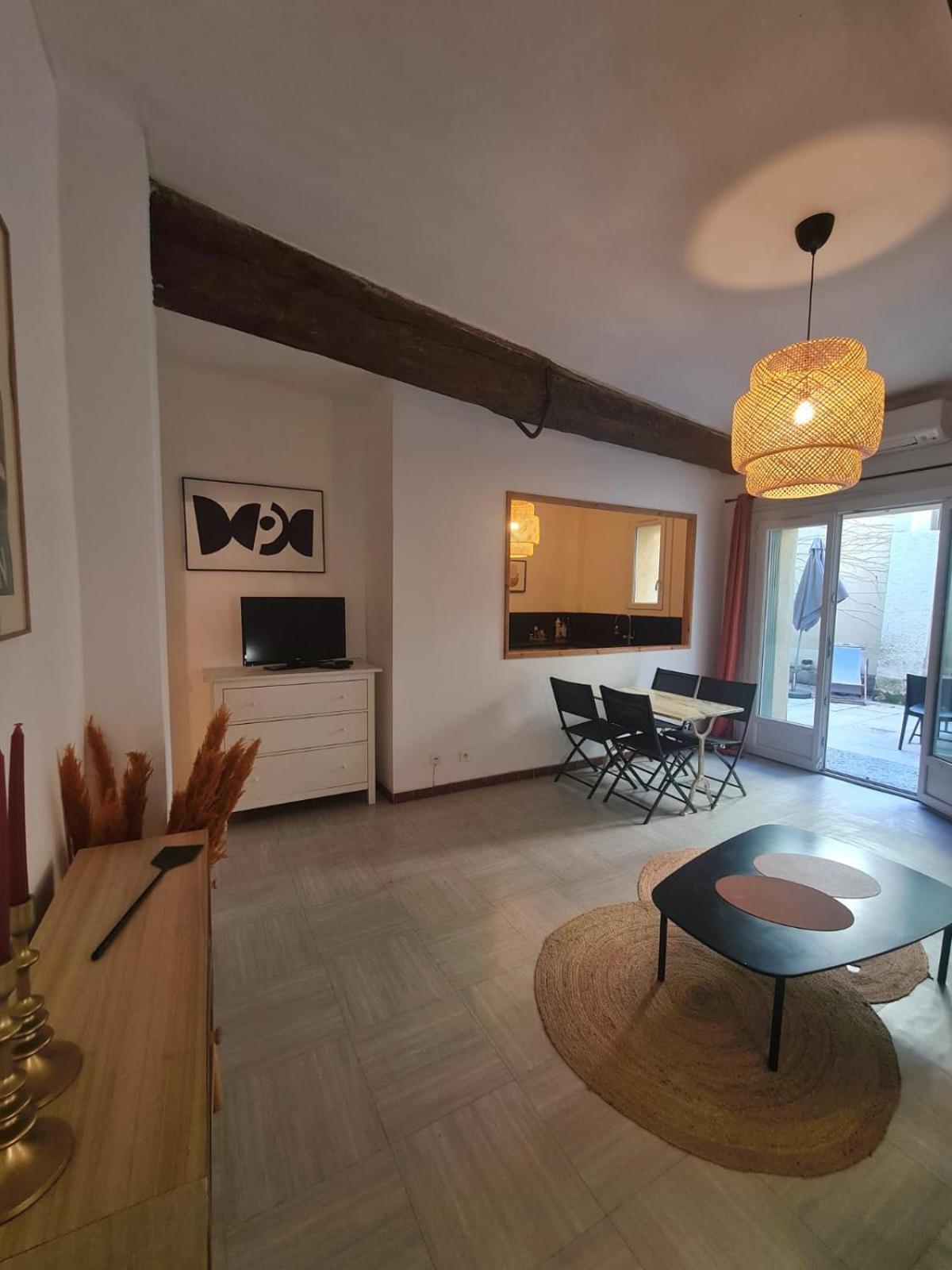 Appartement Intra Muros Avec Cour Privee Avignon Ngoại thất bức ảnh