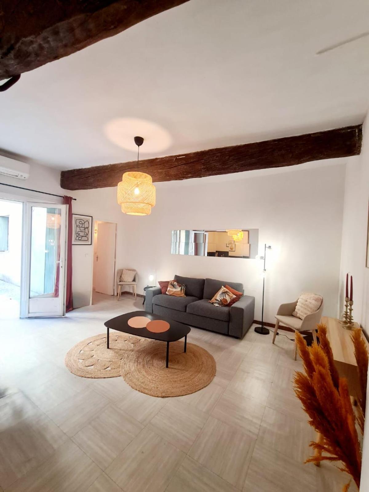 Appartement Intra Muros Avec Cour Privee Avignon Ngoại thất bức ảnh